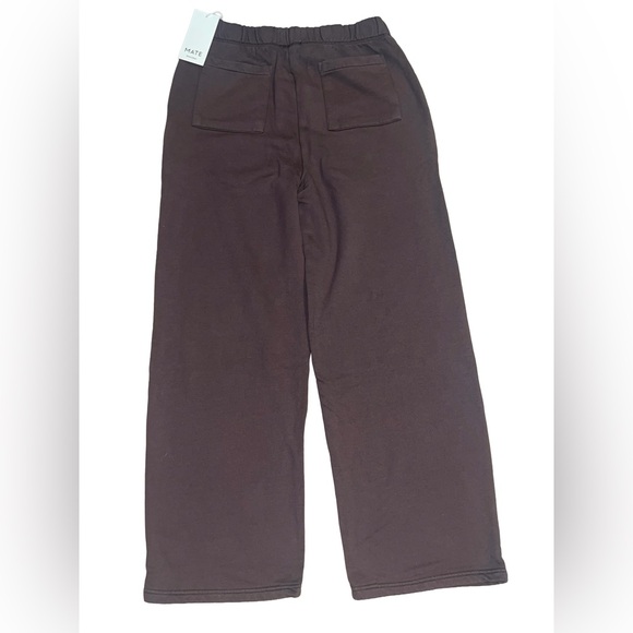 MATE THE LABEL
Organic Fleece Straight Leg Sweatpant
Color: PLUM
Size: MEDIUM - Picture 4 of 9